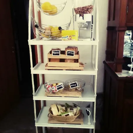 Letizia Couette-café 4*